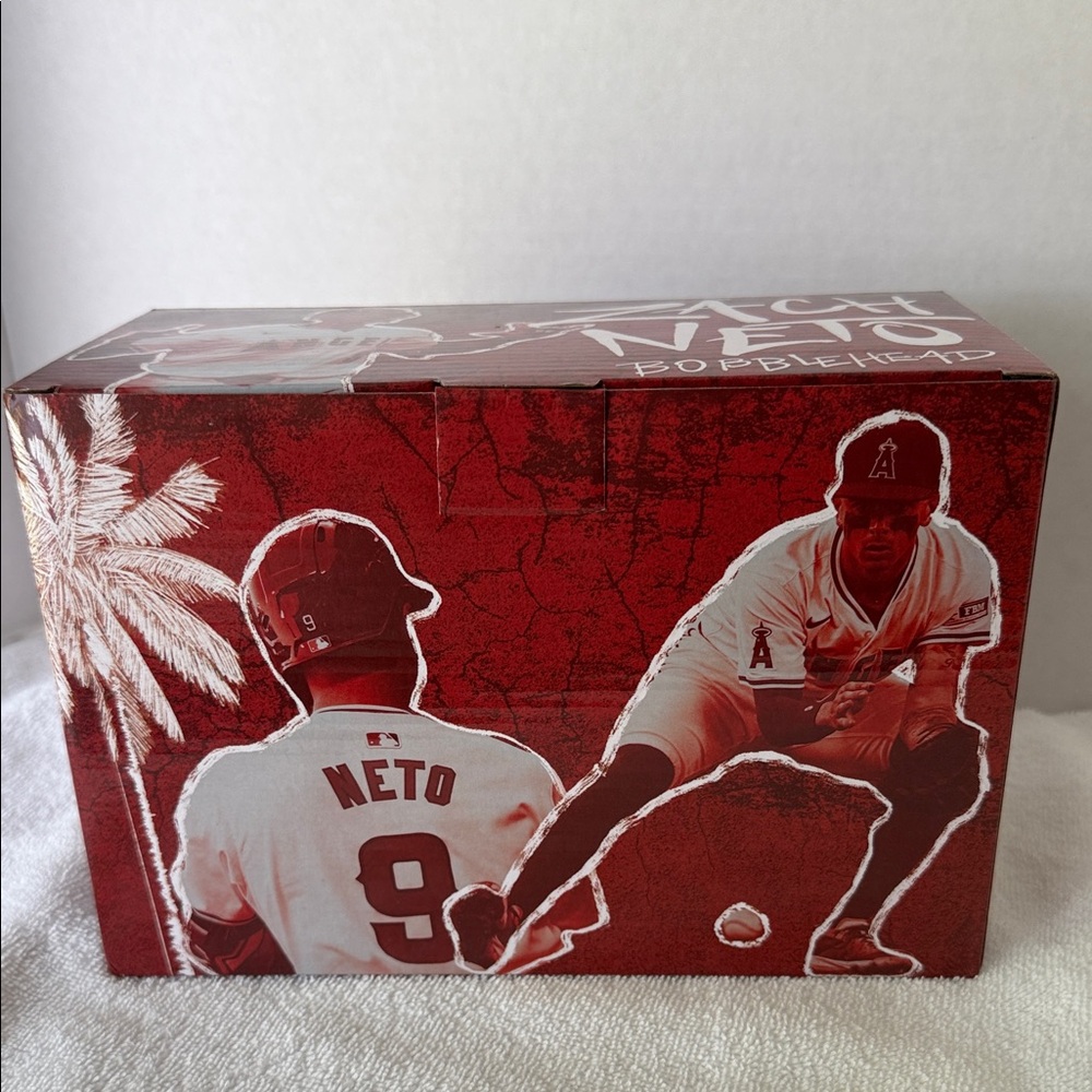 Angels Red Bobblehead Box - Picture 3 of 12